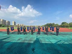 包含集结日体能课后；广州队伤情更新备战社区盾；更衣室稳定；阵容厚度经受考验的词条