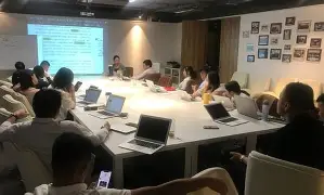 阿斯顿维拉内部会议纪要流出——窗口期队长鼓劲，欧联使命明确，临场指挥获称赞(关小刀临场任九)