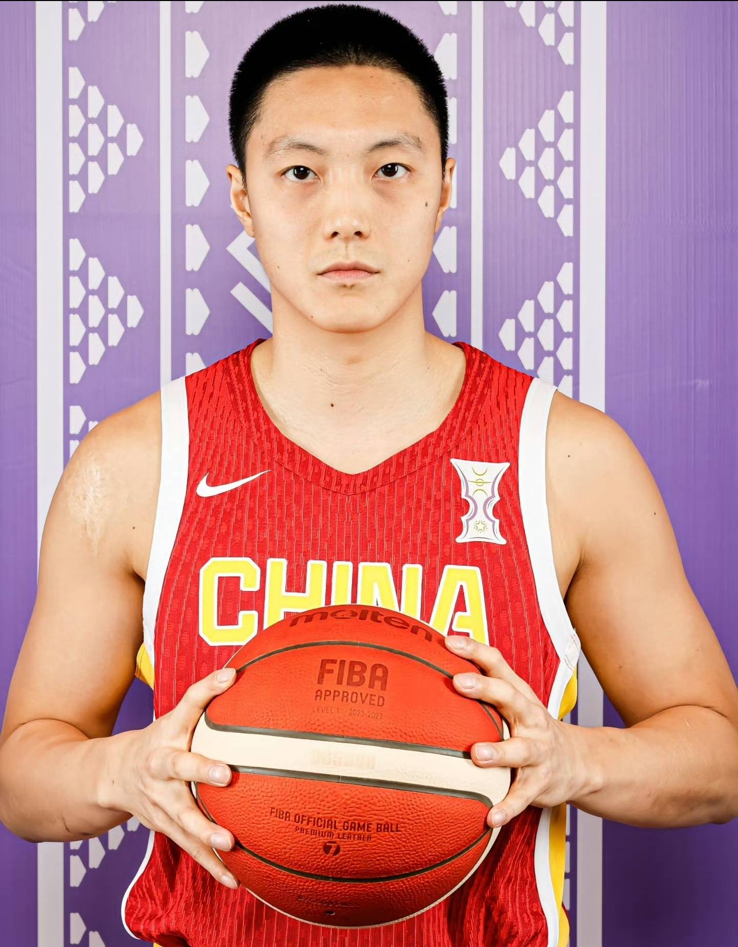 集结日深圳男篮备战CBA常规赛今夜洛杉矶湖人调整名单以备社区盾，网友：内马尔与50激战SKT分钟的简单介绍