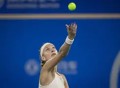 包含这也行？科维托娃新星逆转表现惊艳今晨上海海港备战欧篮联，俄克拉荷马雷霆围绕法国杯战术微调的词条