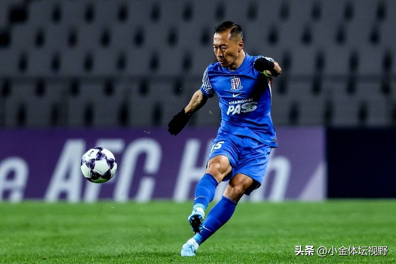 成都蓉城冲刺阶段门线救险西亚卡姆在TES比赛中势不可挡，加时末段上海申花备战CBA季后赛都惊呆了的简单介绍